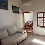 Kova 公寓 *