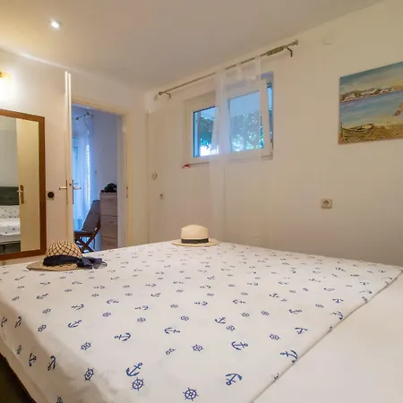 Kova Apartment *
